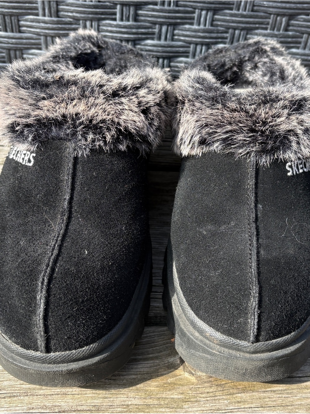 Skechers Shindigs Fortress Black Suede Chunky Platform Mule Clogs Fur Size 8